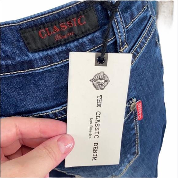 Distressed Skinny Jeans - Picture 12 of 16